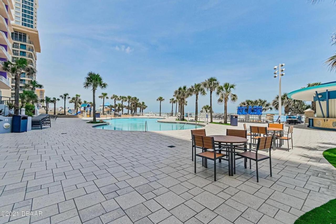 Newly Renovated 11th Floor 3 Bedroom Oceanfront Views